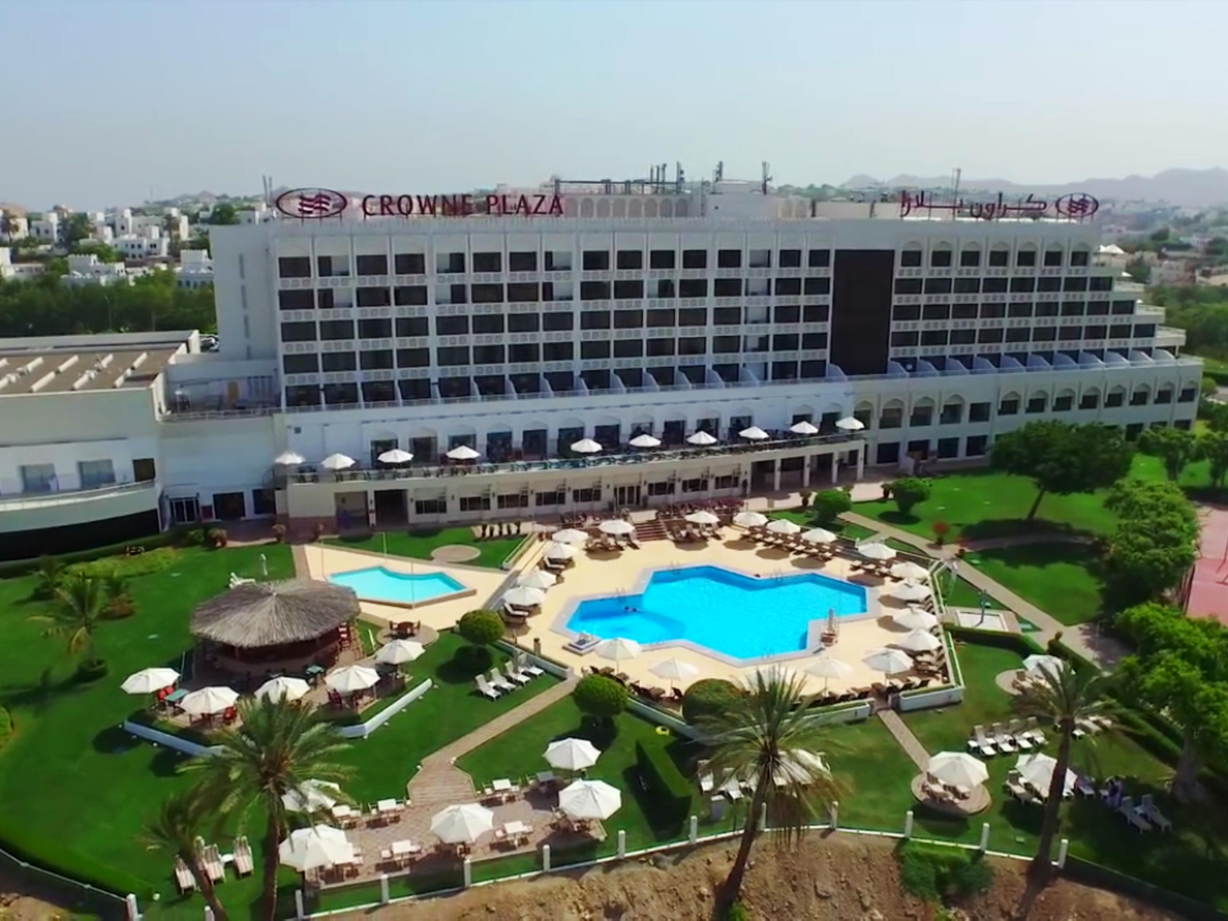 crowne plaza muscat an ihg hotel avis